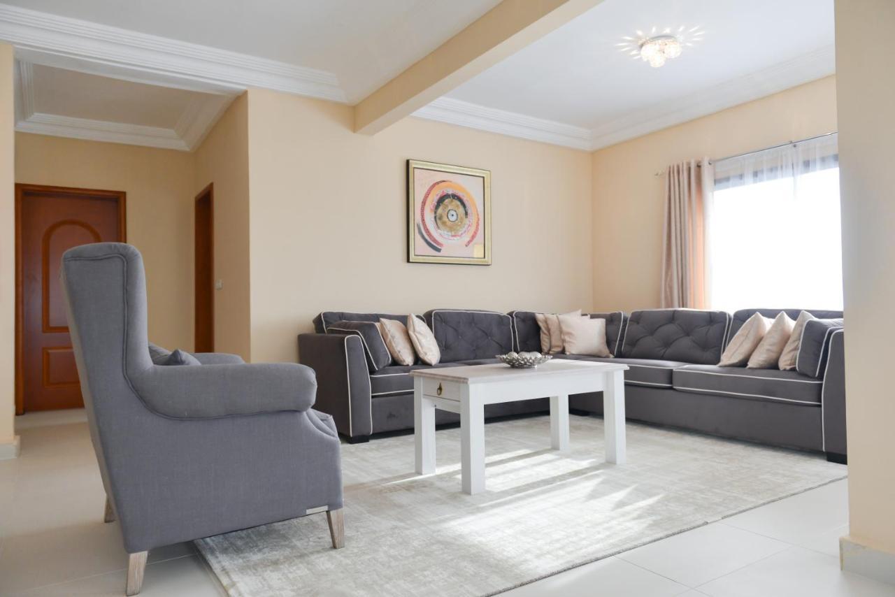 Atlantic Luxury Apartments Bakau Luaran gambar