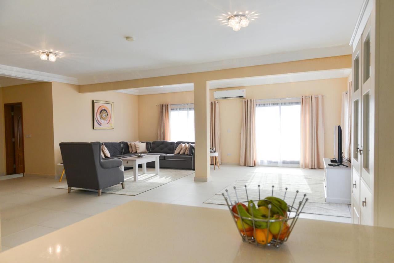 Atlantic Luxury Apartments Bakau Luaran gambar